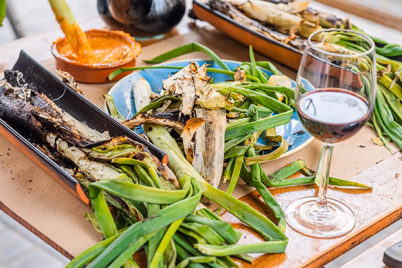 ¿Por qué comer calçots en invierno en Barcelona?