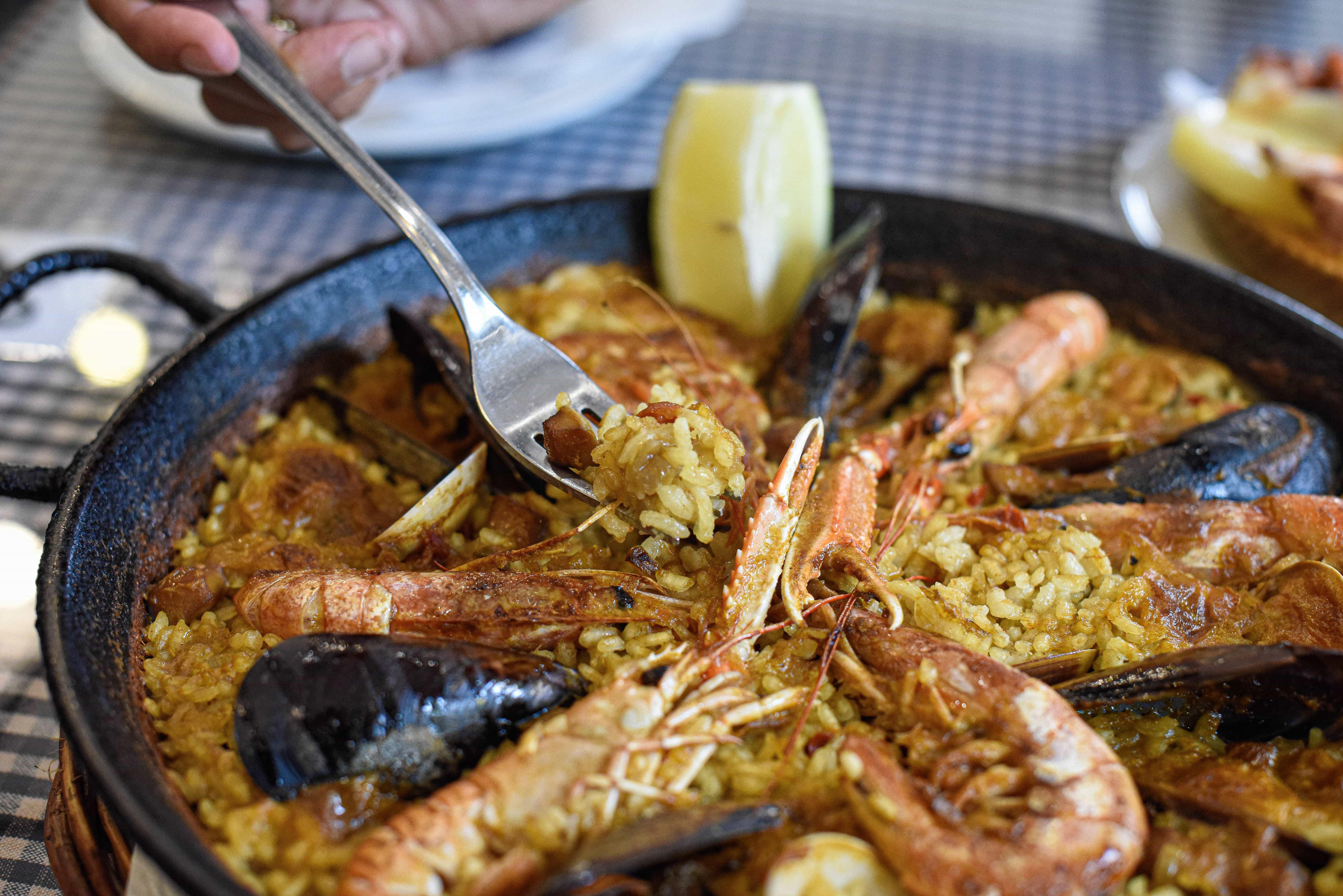 Pasa Tapas paella Barcelona