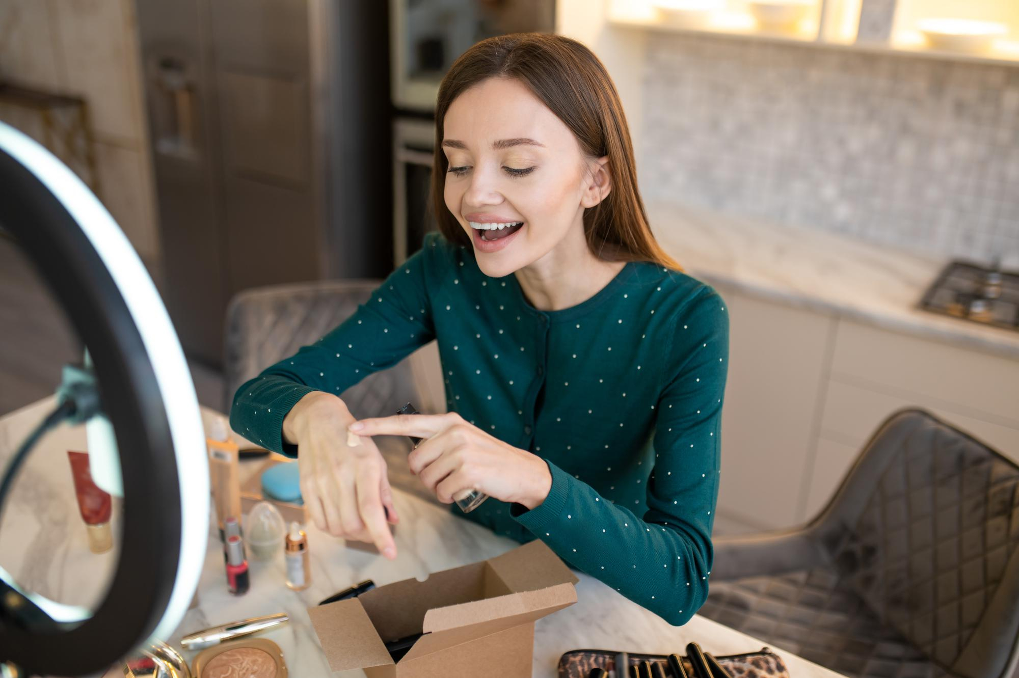 Live Ecommerce Shopping
