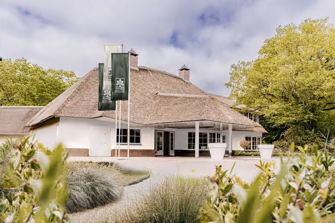 Locatie De Vuursche Lodge in Baarn