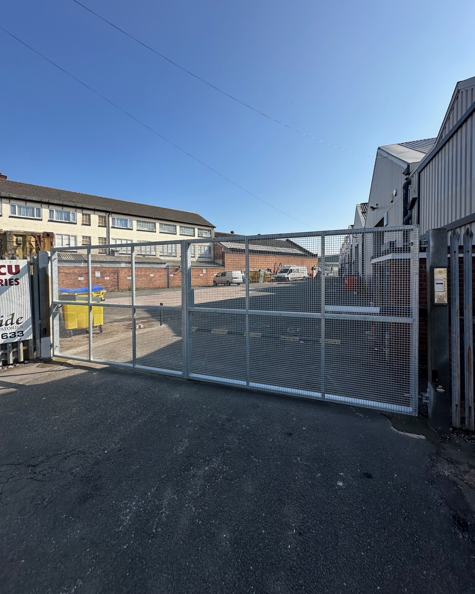 Estate Fencing Contractor in Warwickshire