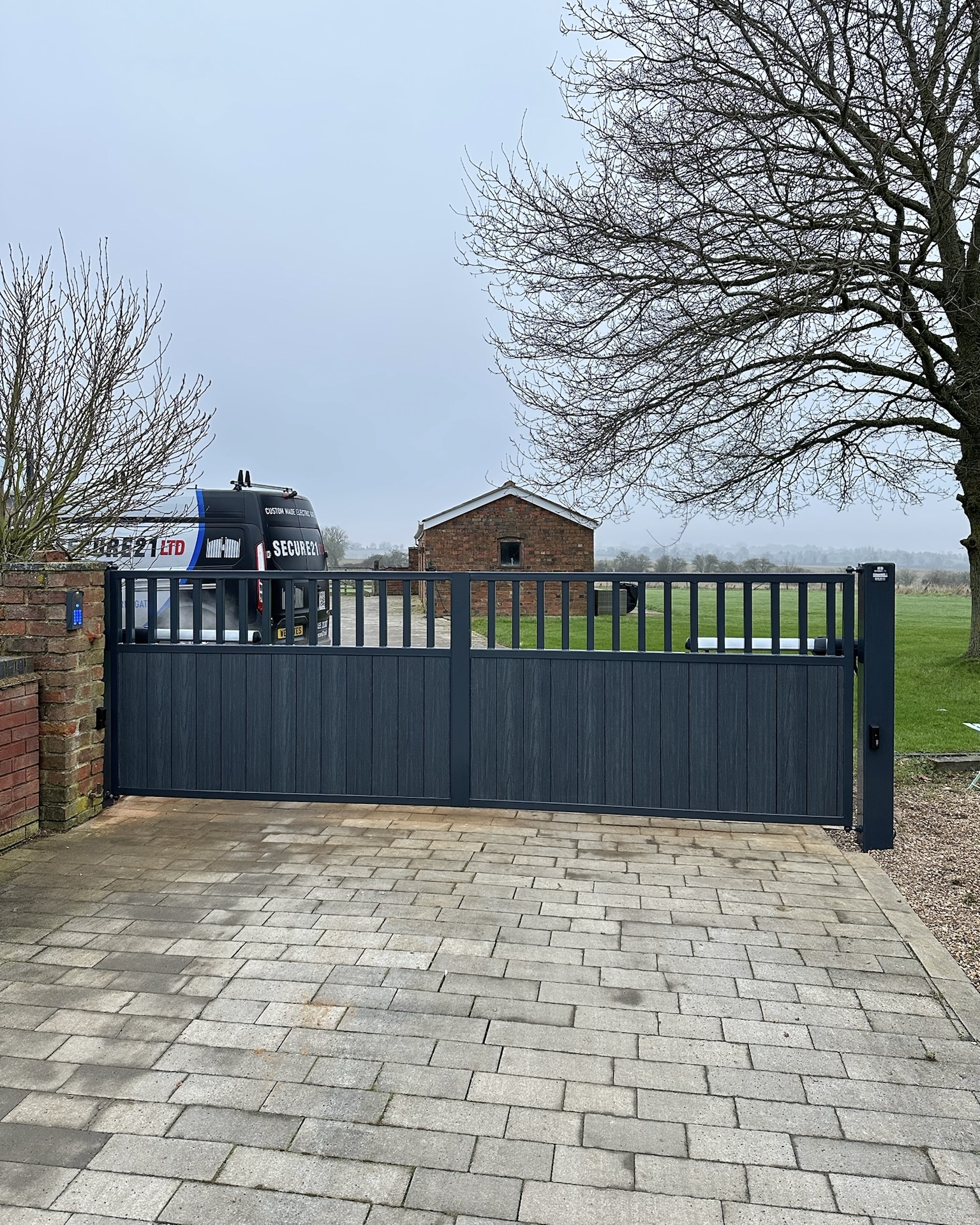 Estate Fencing Contractor in Warwickshire