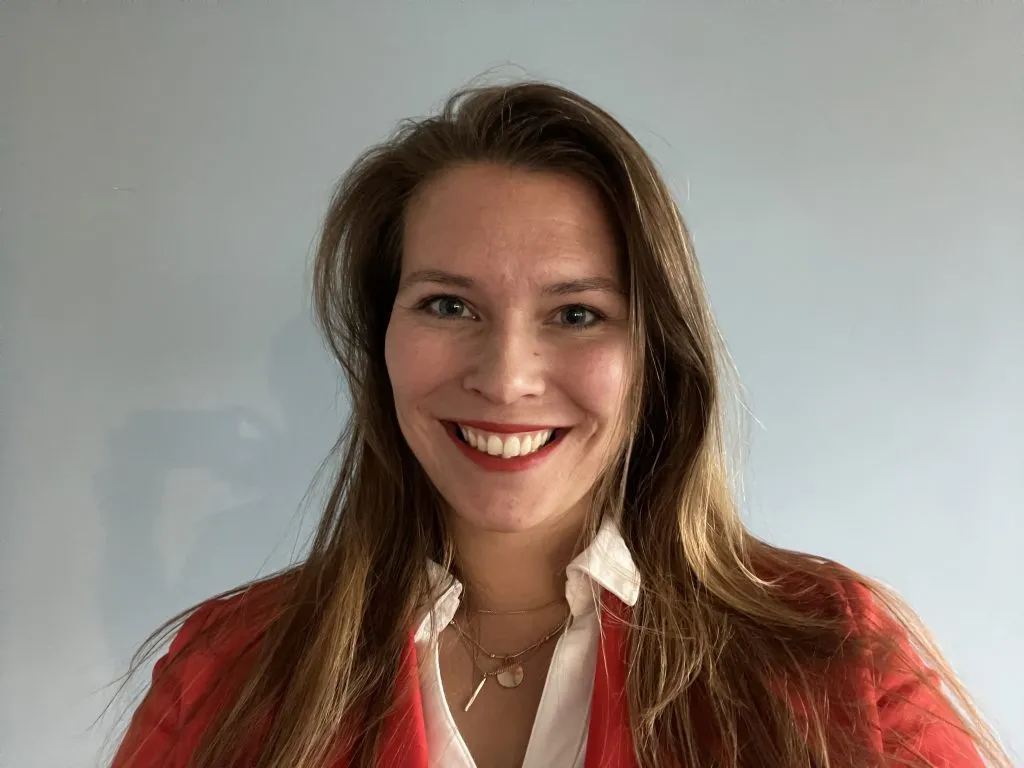 Lisanne joined Lepaya's commercial team