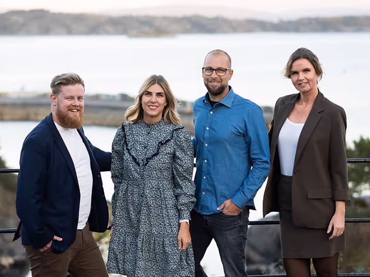 Fra venstre: Markeds- og kommunikasjonsansvarlige Susanne Ørbeck og Grunderne Lars Petter Mongstad og Monica Sandvik