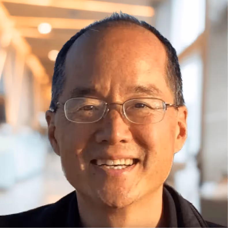 Headshot of Leonard Shen