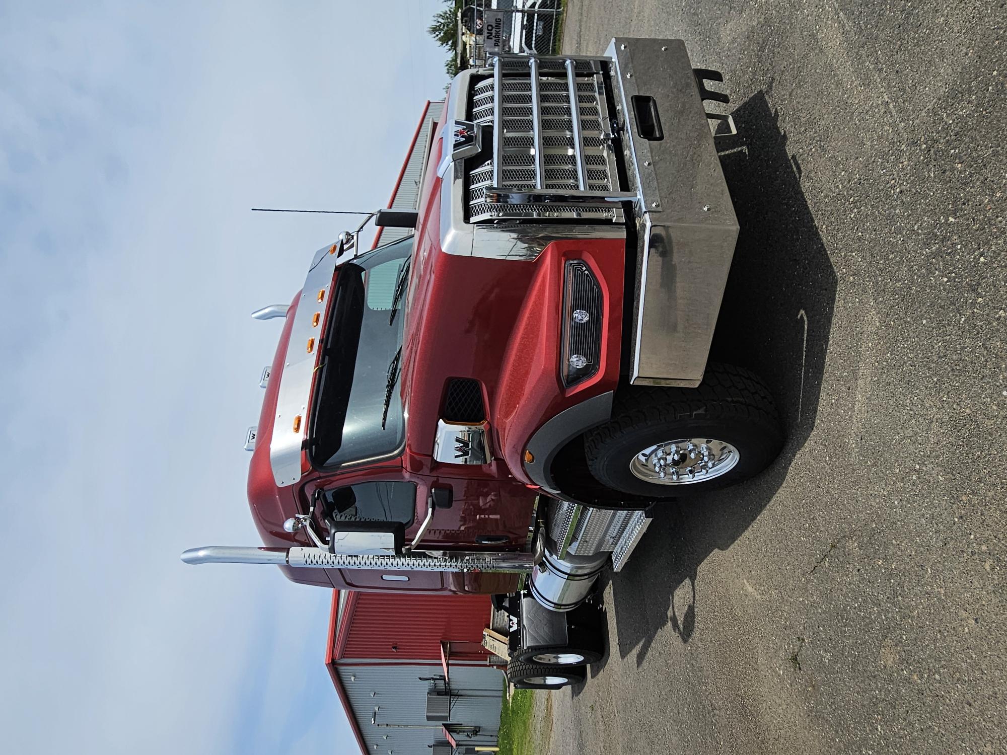 2026 Western Star 49X 48" Midrise WP3129 Thunder Bay