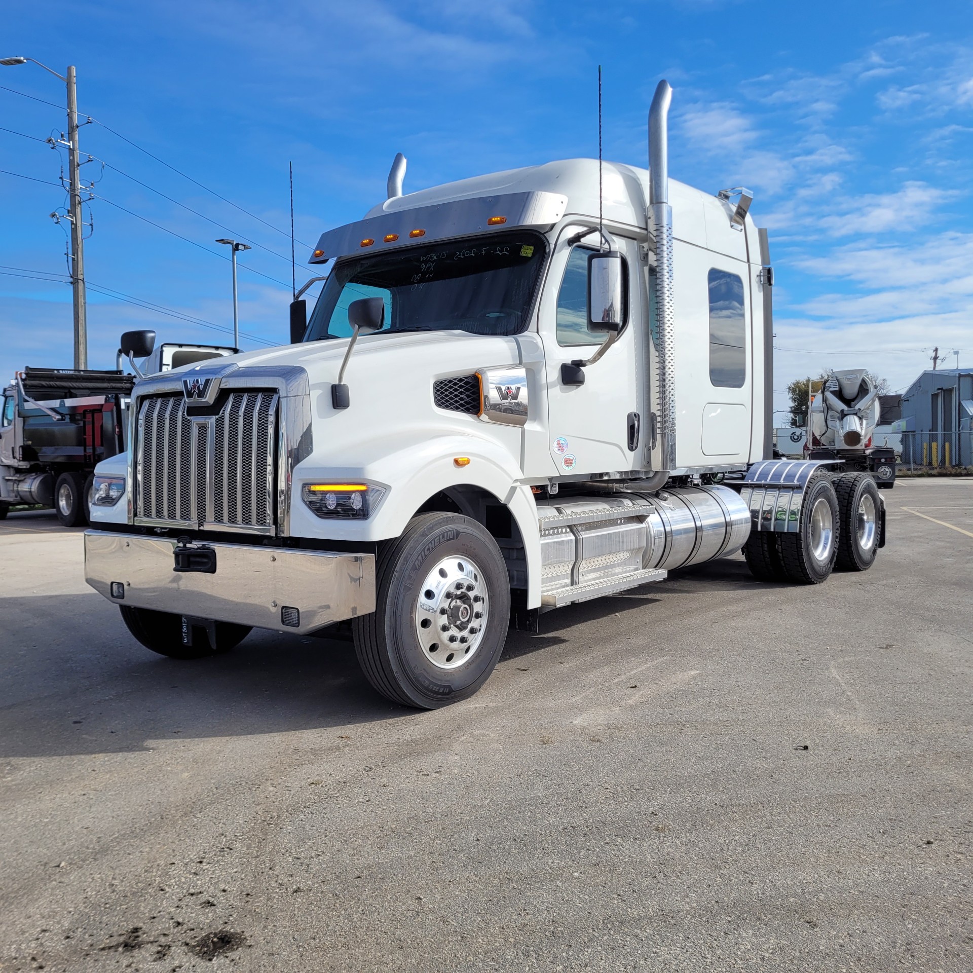 2026 Western Star 49X 72" Midrise WT5013
