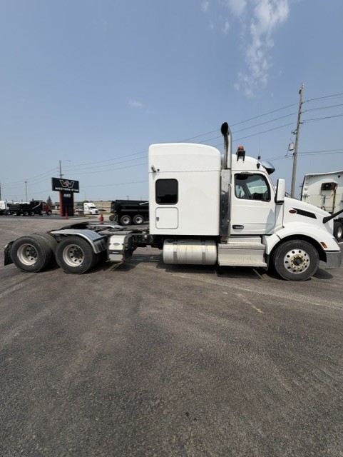 2022 Peterbilt 579