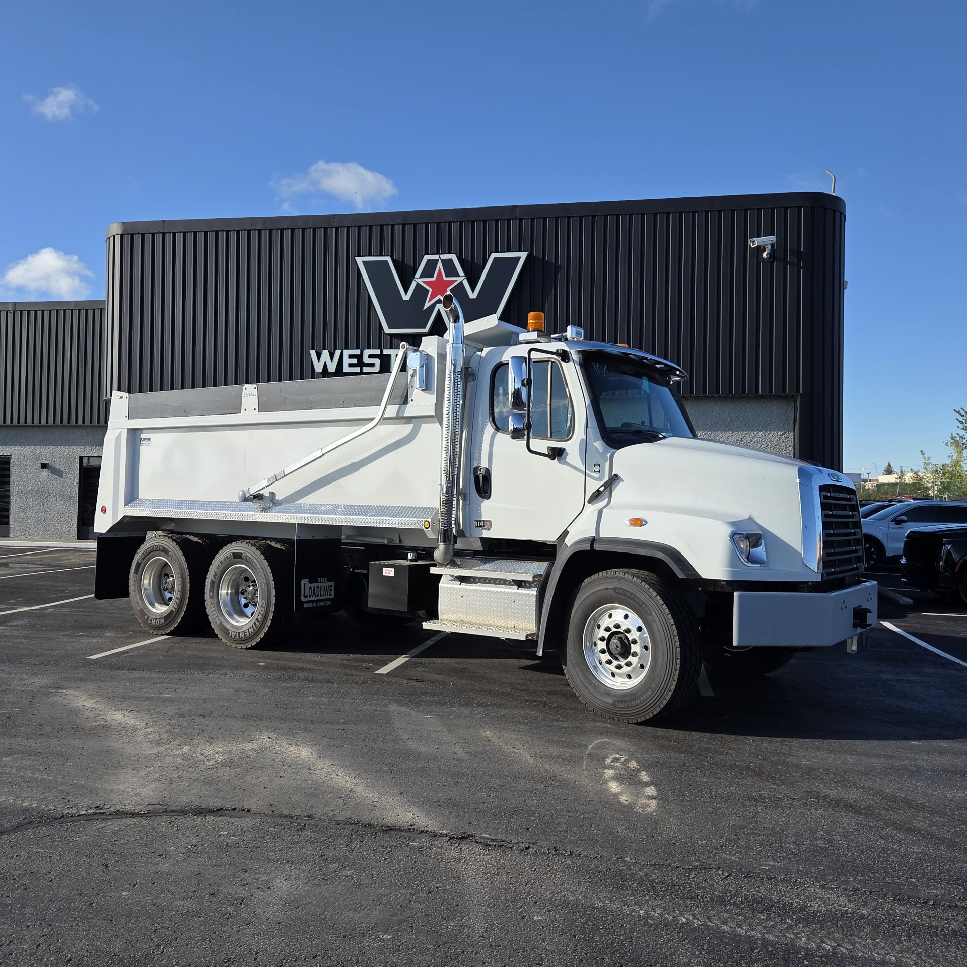 Freightliner 114SD 16' Dump Box
