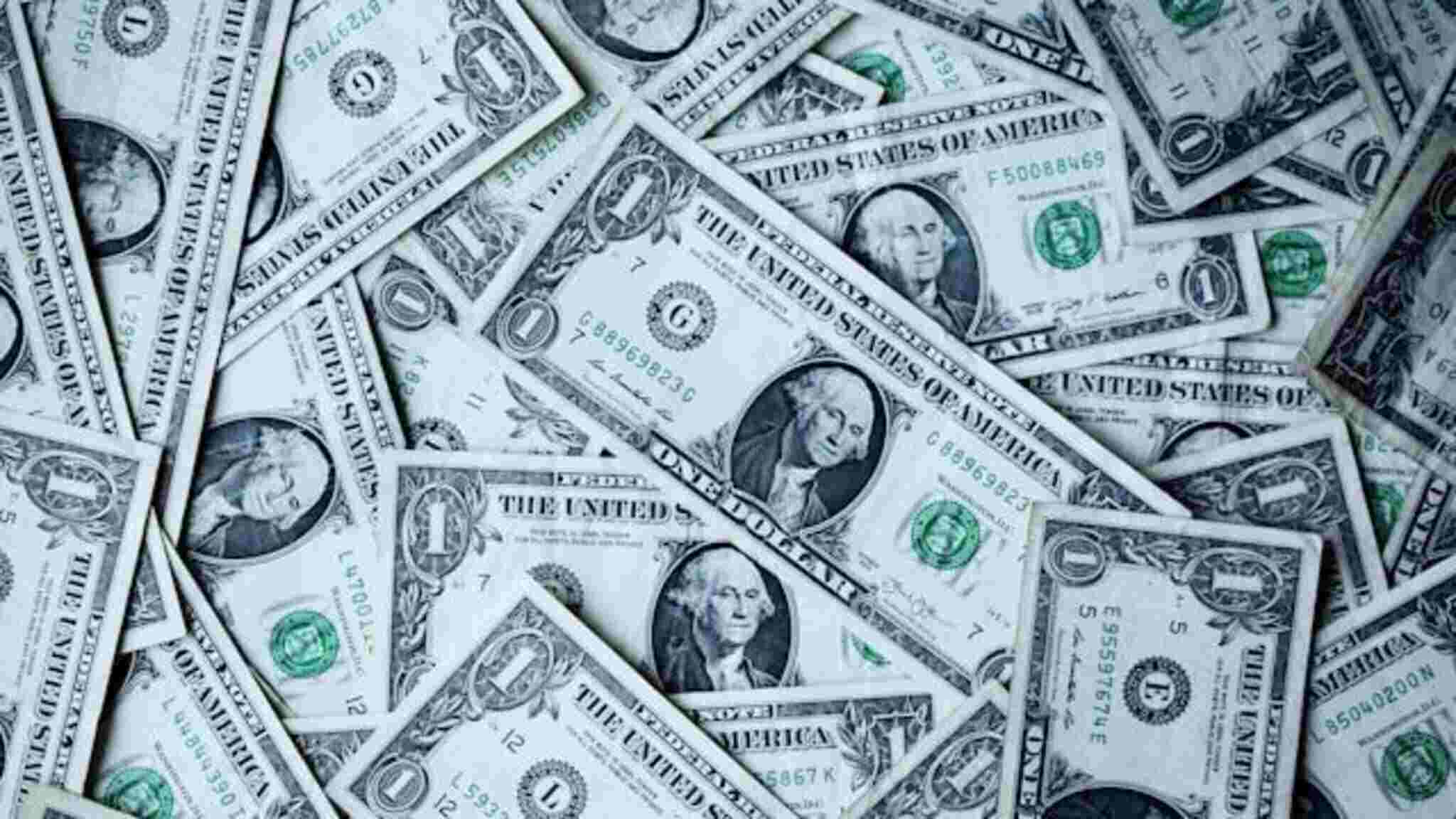Dólar comercial fecha a R$ 5,12 nesta sexta-feira (12) devido a inflação nos EUA e tensões no Oriente Médio.