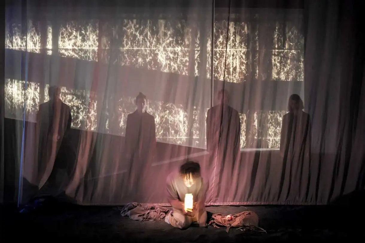 Sélection théâtre Paris : Etincelles de Jon Fosse Comédie-Française