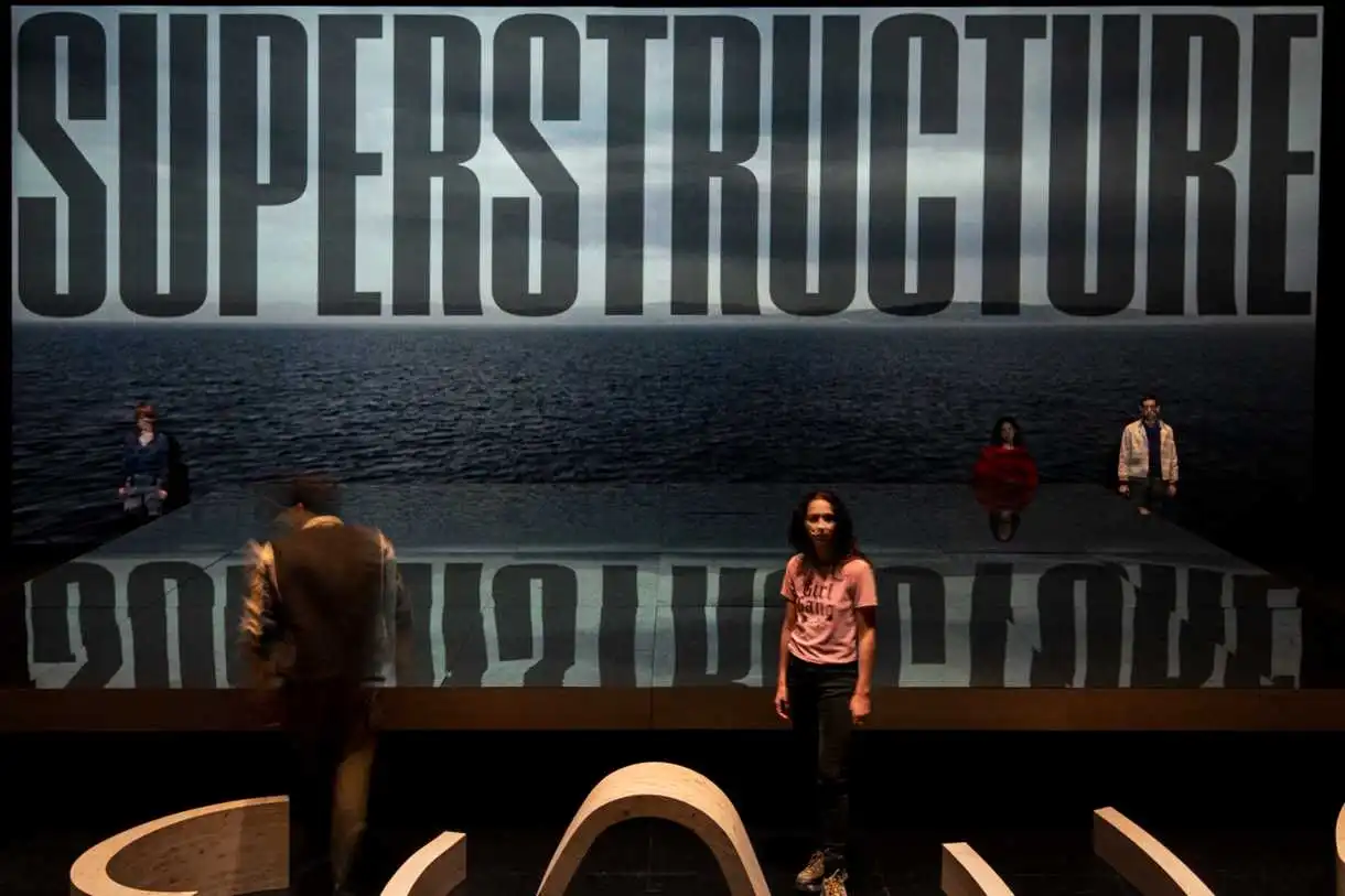 À voir au théâtre à Paris : Superstructure aux Amandiers Nanterre