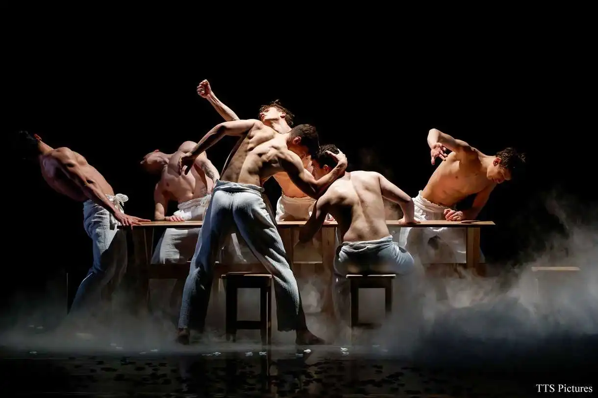 Spectacle pour les Fêtes : Rêves du cirque Inshi à La Scala Paris