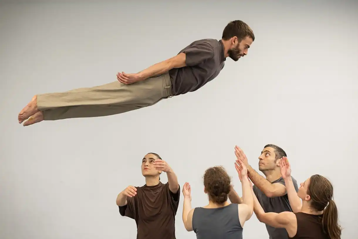 Adi Boutrous - Nature of a Fall spectacle danse contemporaine