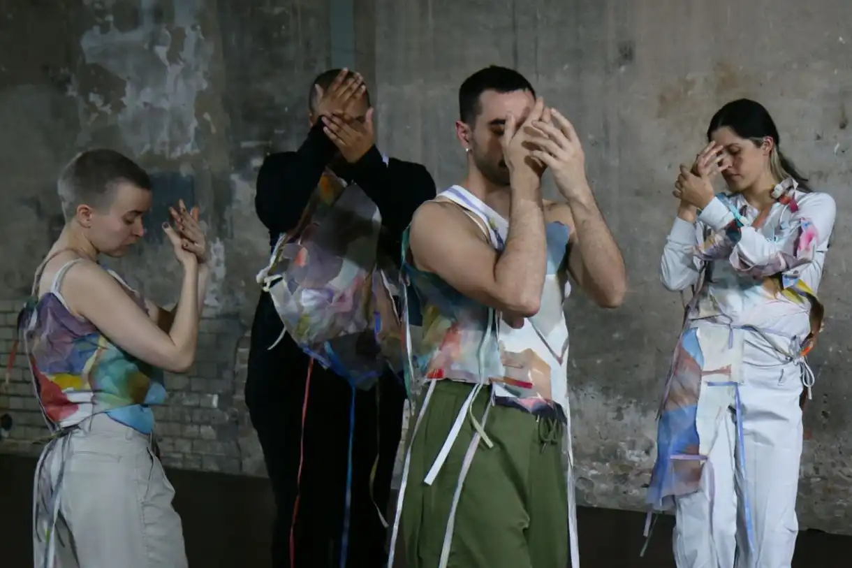 Shiraz, la danse hypnotique d'Armin Hokmi, chorégraphe contemporain