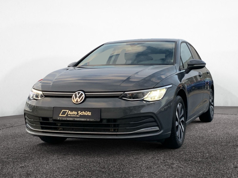 Volkswagen Golf VIII 1.0 TSI Active+NAVI+RFK+SHZ+LED+PDC