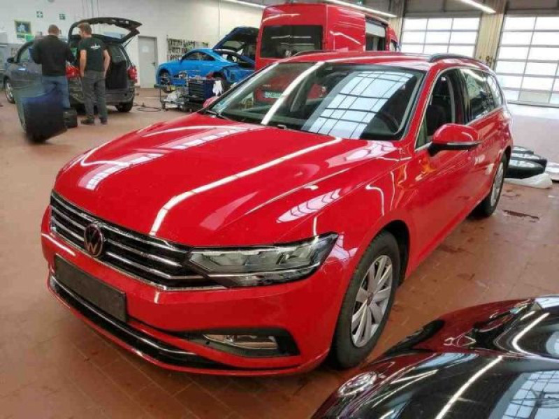 Volkswagen Passat Variant 2.0 TDI Business+NAVI+LED+RFK+ACC+SHZ