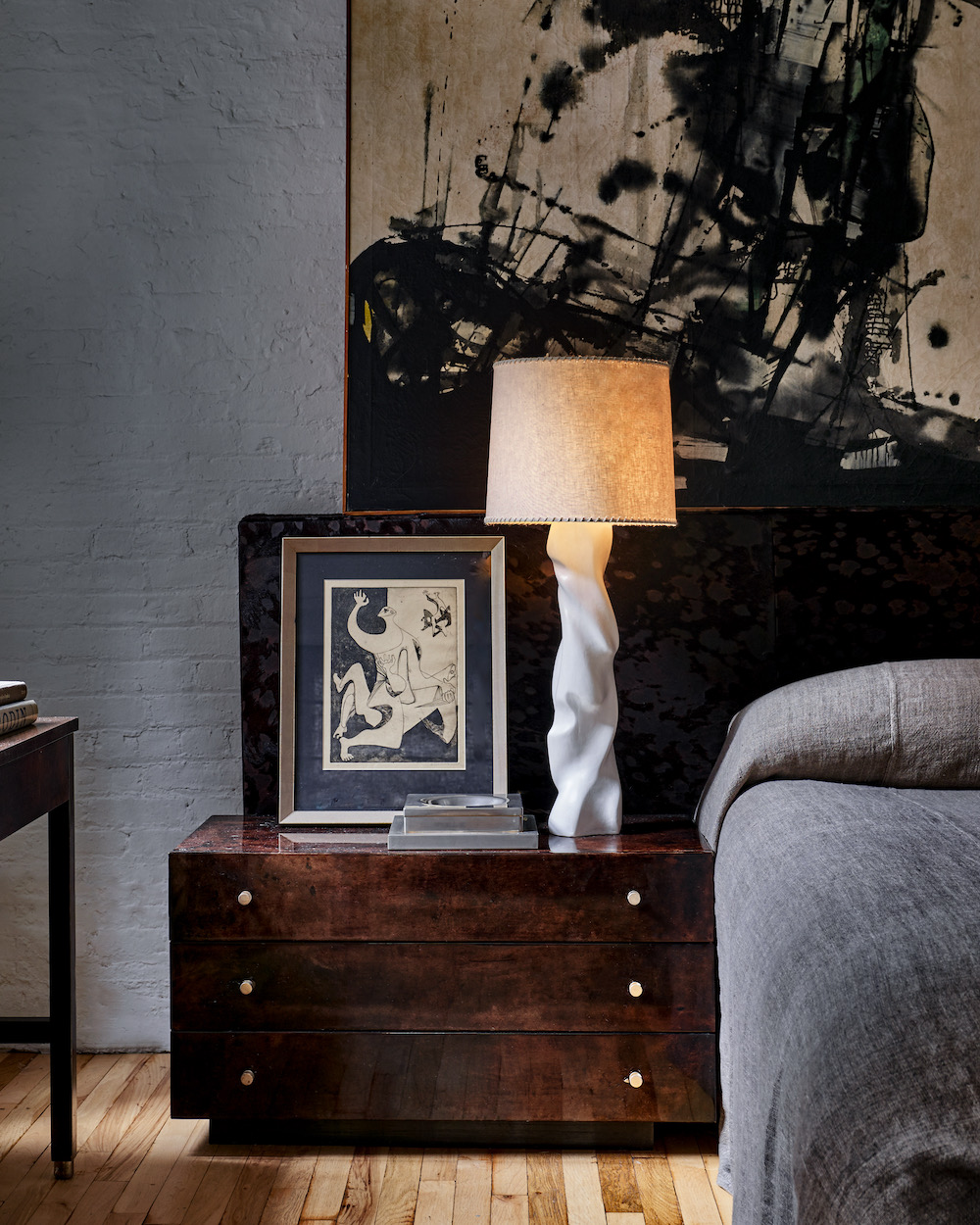 Arp-Or-Table-Lamp_Default, alternate view 4 - Carlyle Collective