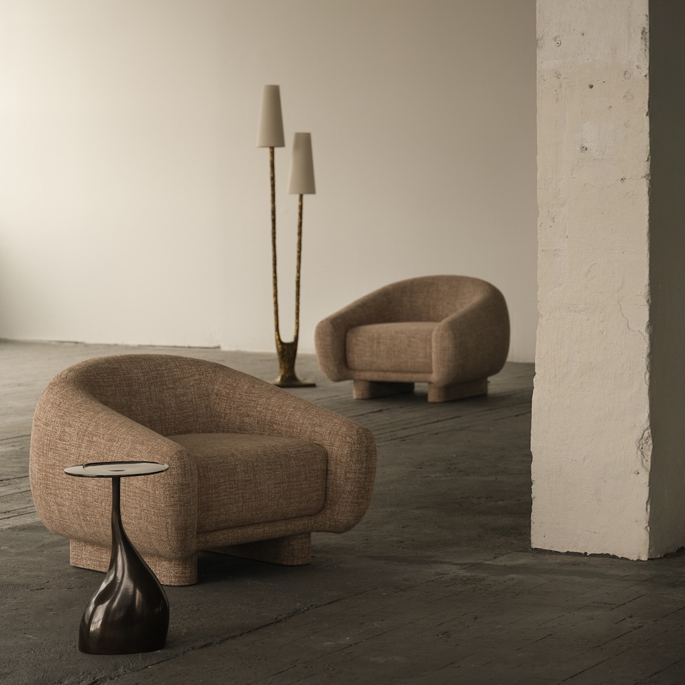 Remus armchair, alternate view 3 - Carlyle Collective