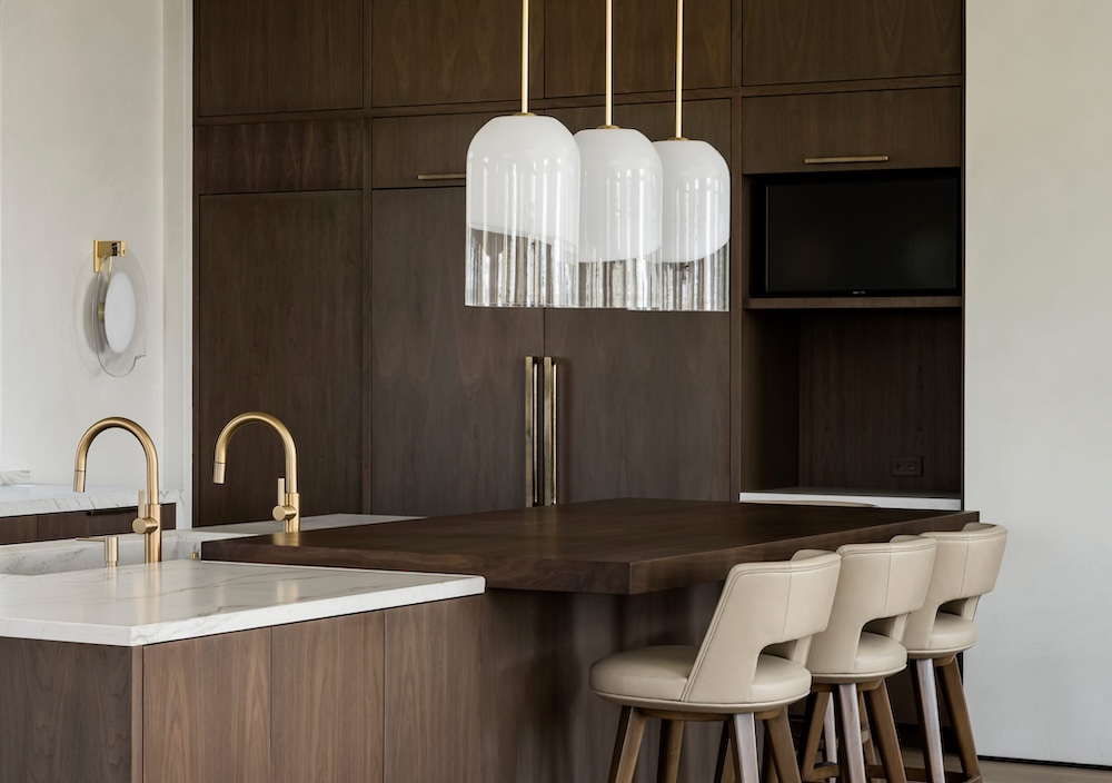 Moni Xl Triple pendant, alternate view 5 - Carlyle Collective