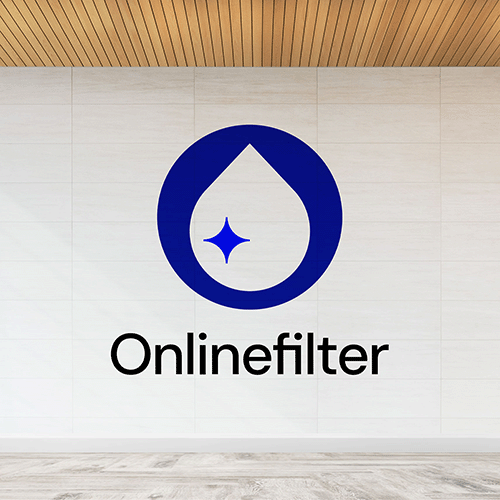 Onlinefilter logotype on a white wall.