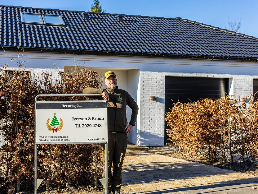 Nylagt natursten ved hus