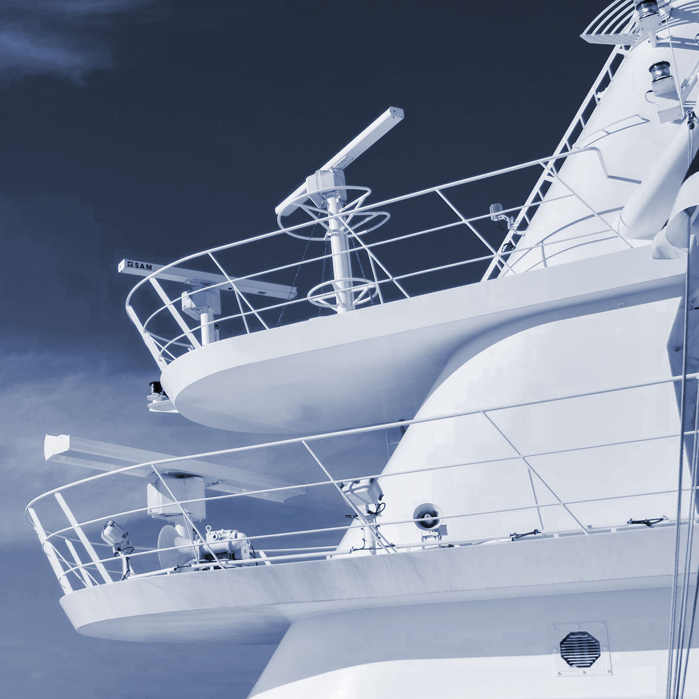 ship with radar