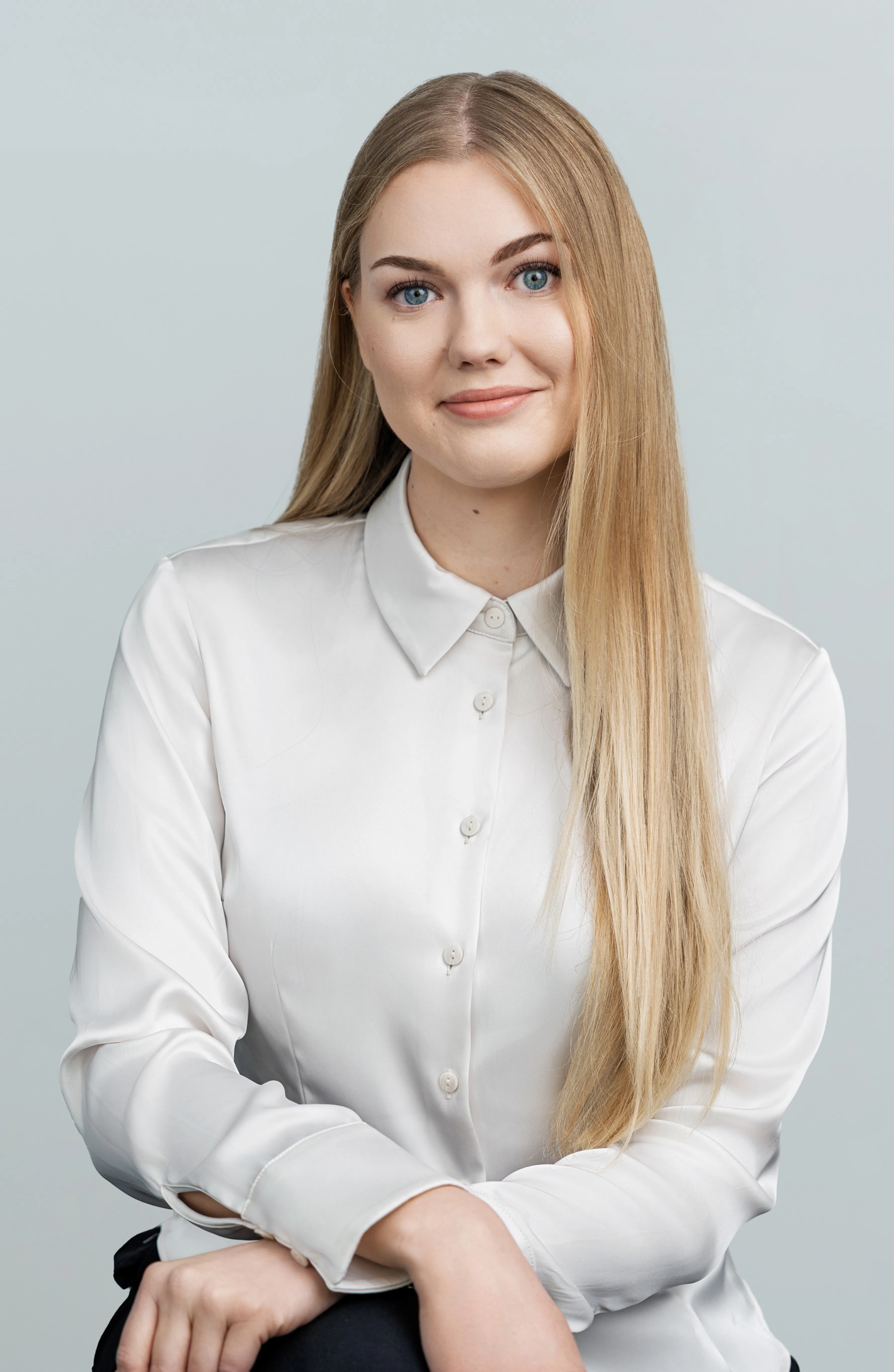 A photo of a female hearing aid specialist
