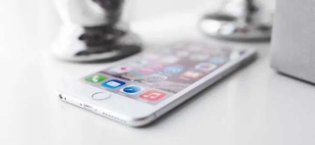 apple-iphone-technology-white