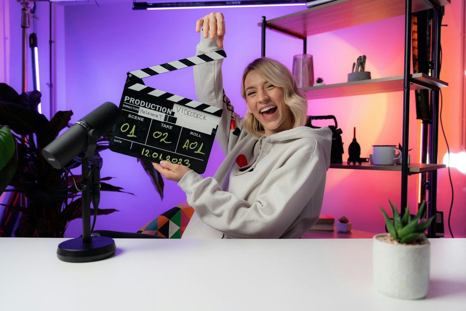 Video podcast vs. audio podcast: which is more engaging?