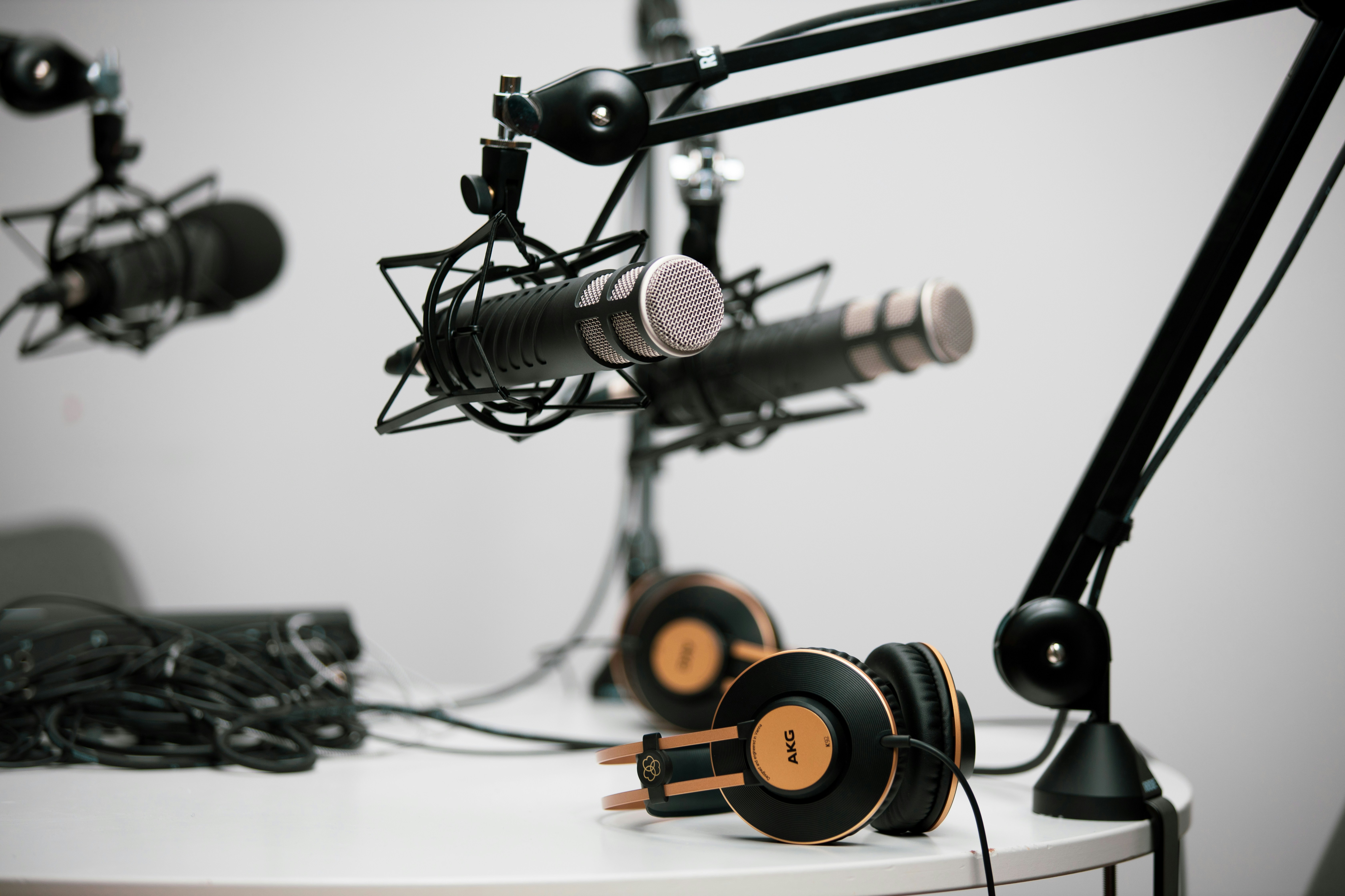 Podcast studio : pourquoi un studio podcast n’est plus seulement un lieu d’enregistrement