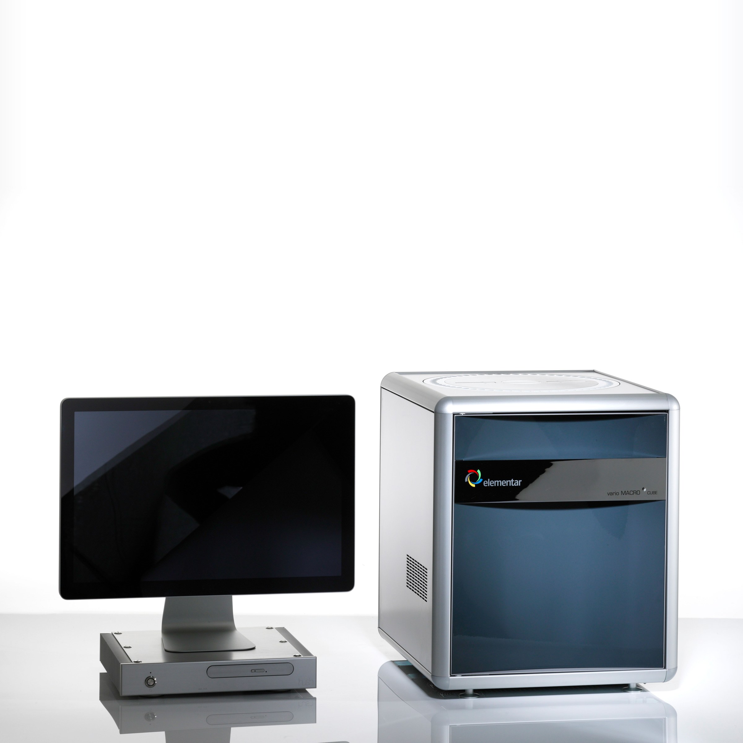 Elementar vario MACRO cube ve kontrol bilgisayarı