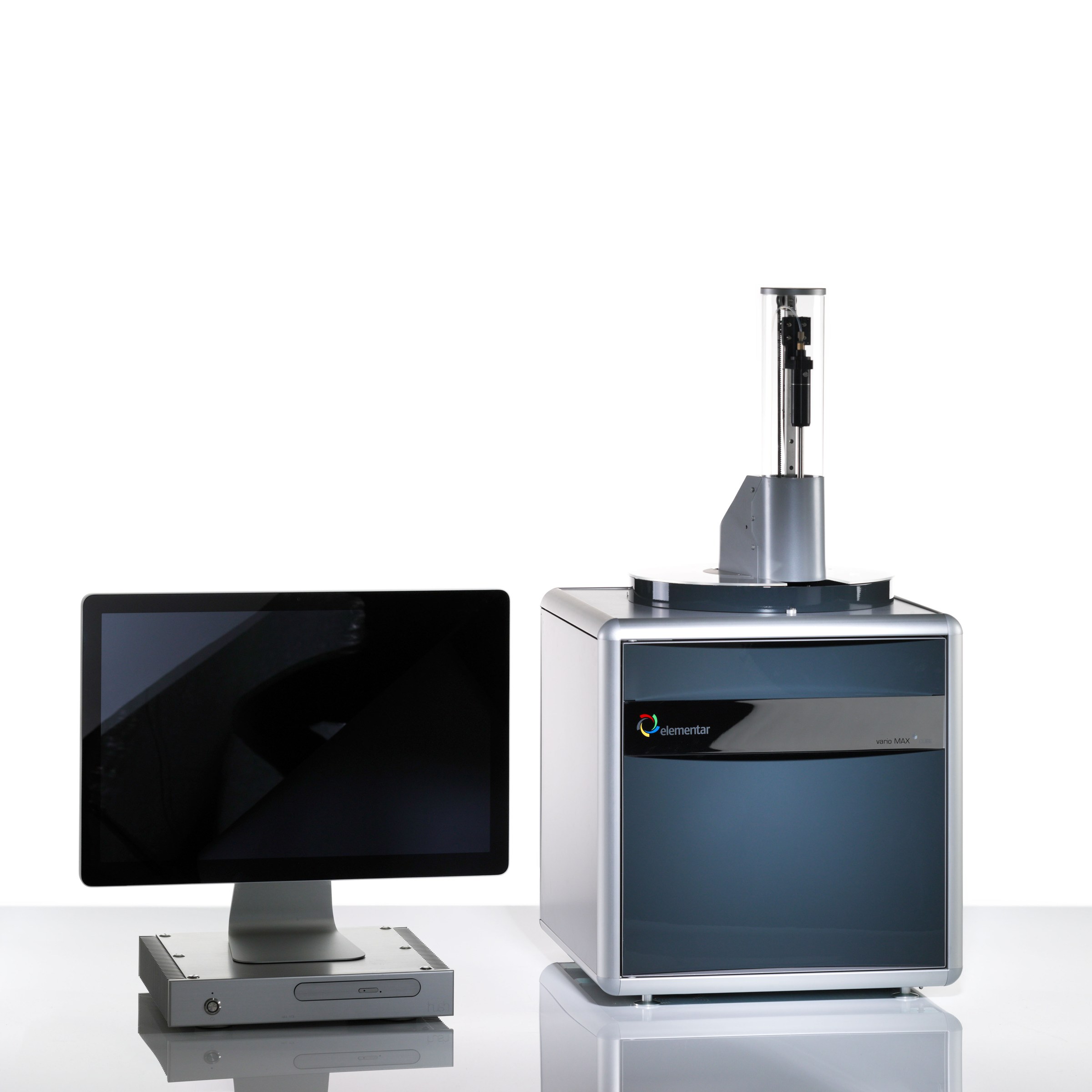 Elementar vario MAX cube ve kontrol bilgisayarı