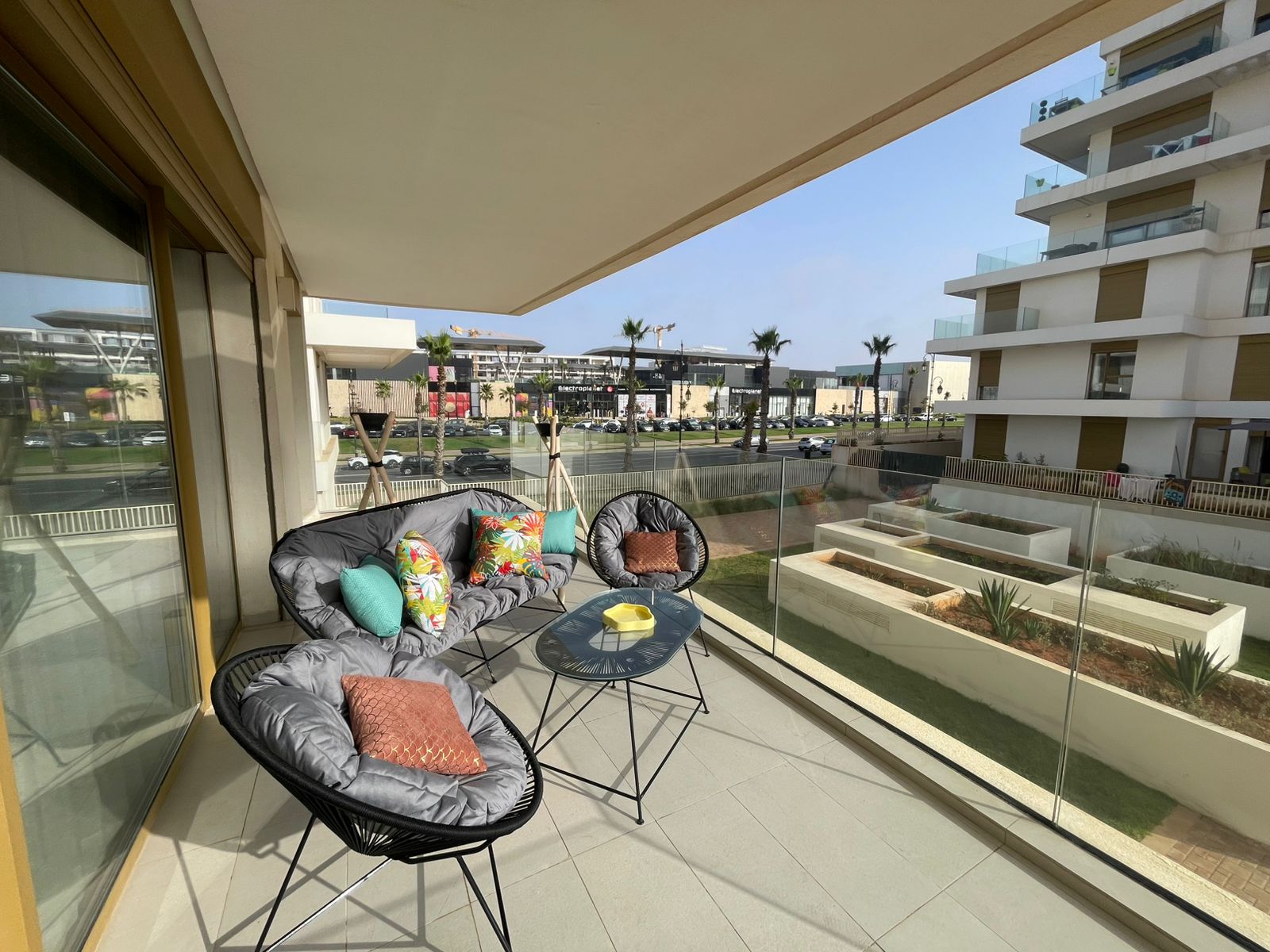 Appartement à Louer - El Manzeh (C.Y.M.) - 127m²