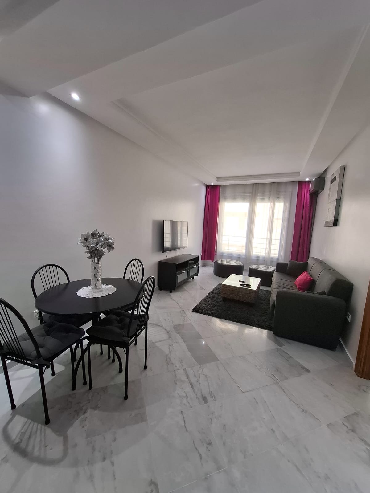 Studio à Louer - Oasis - 52m²