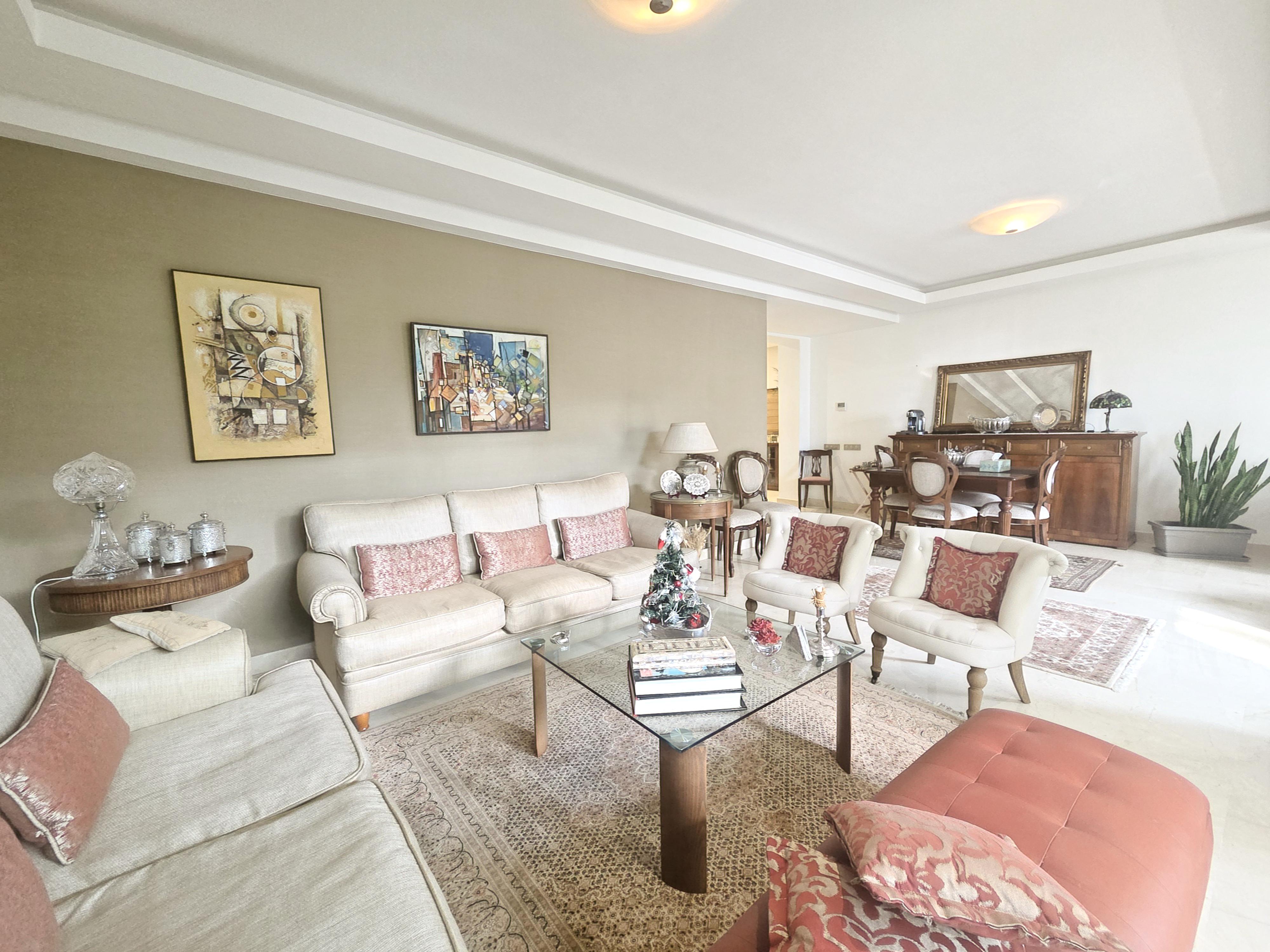 Appartement à Louer - L'Orangeraie - 218m²