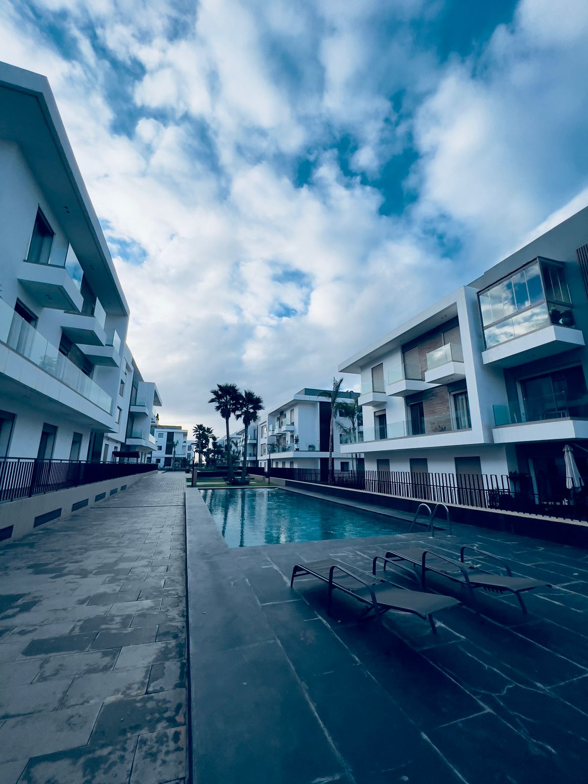 Appartement à Louer - El Menzeh - 140m²