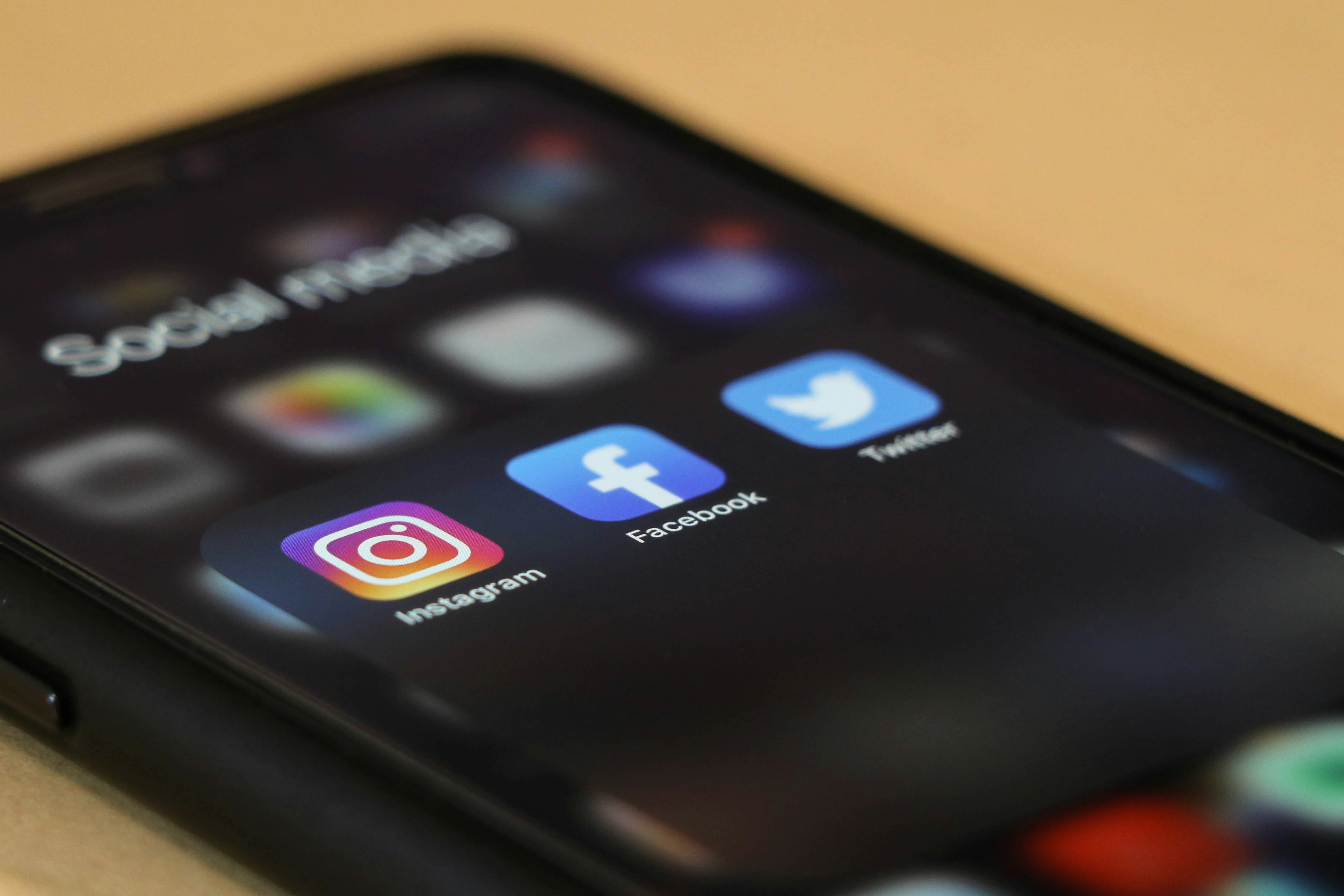 Benchmarks 2026 : ce que révèlent les performances sur les réseaux