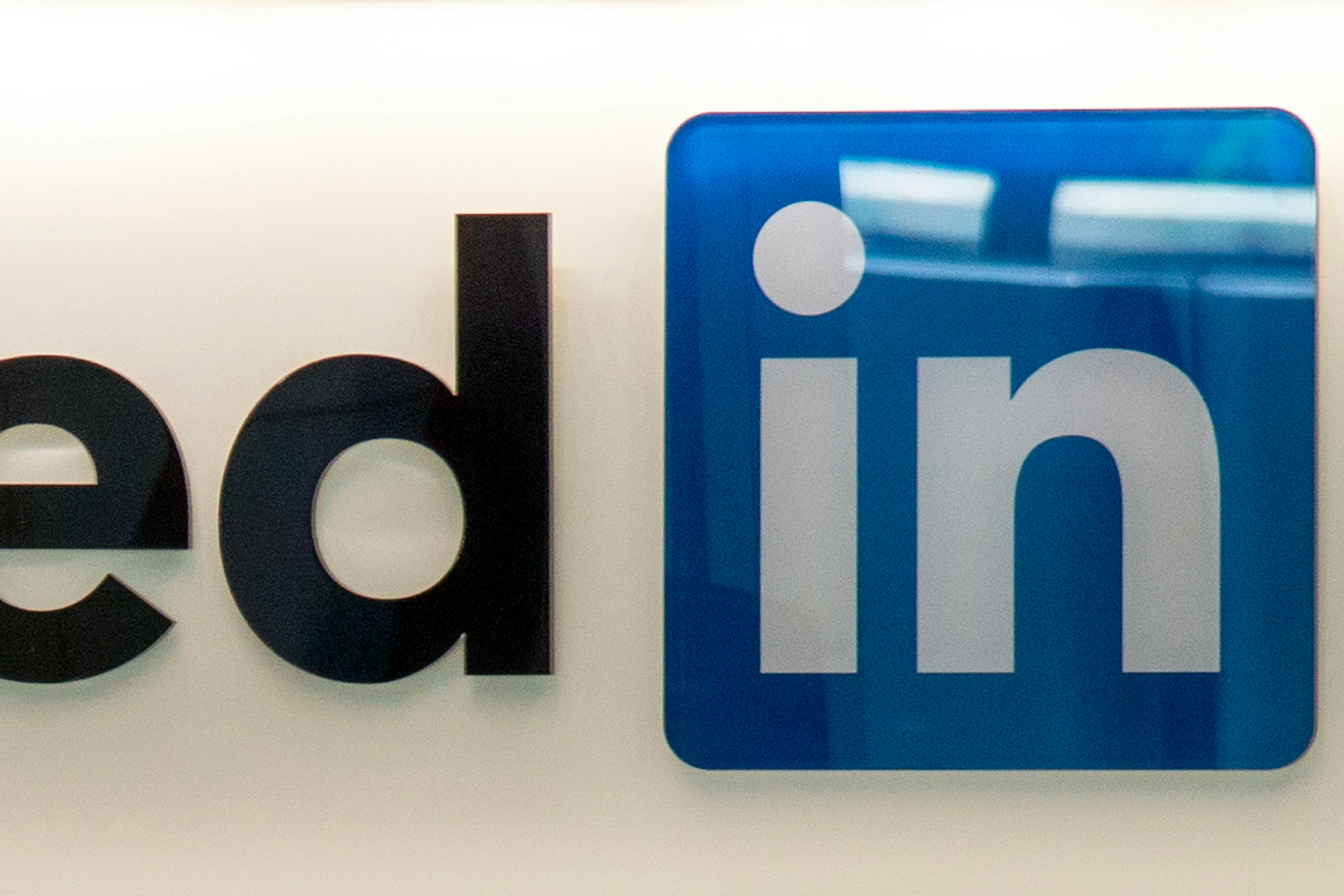 La plateforme teste depuis quelques mois une recherche boostée à l’intelligence artificielle. On vous explique à quel point ça change tout. 