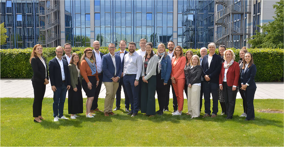 The EASYGEN team on the day of the kickoff 