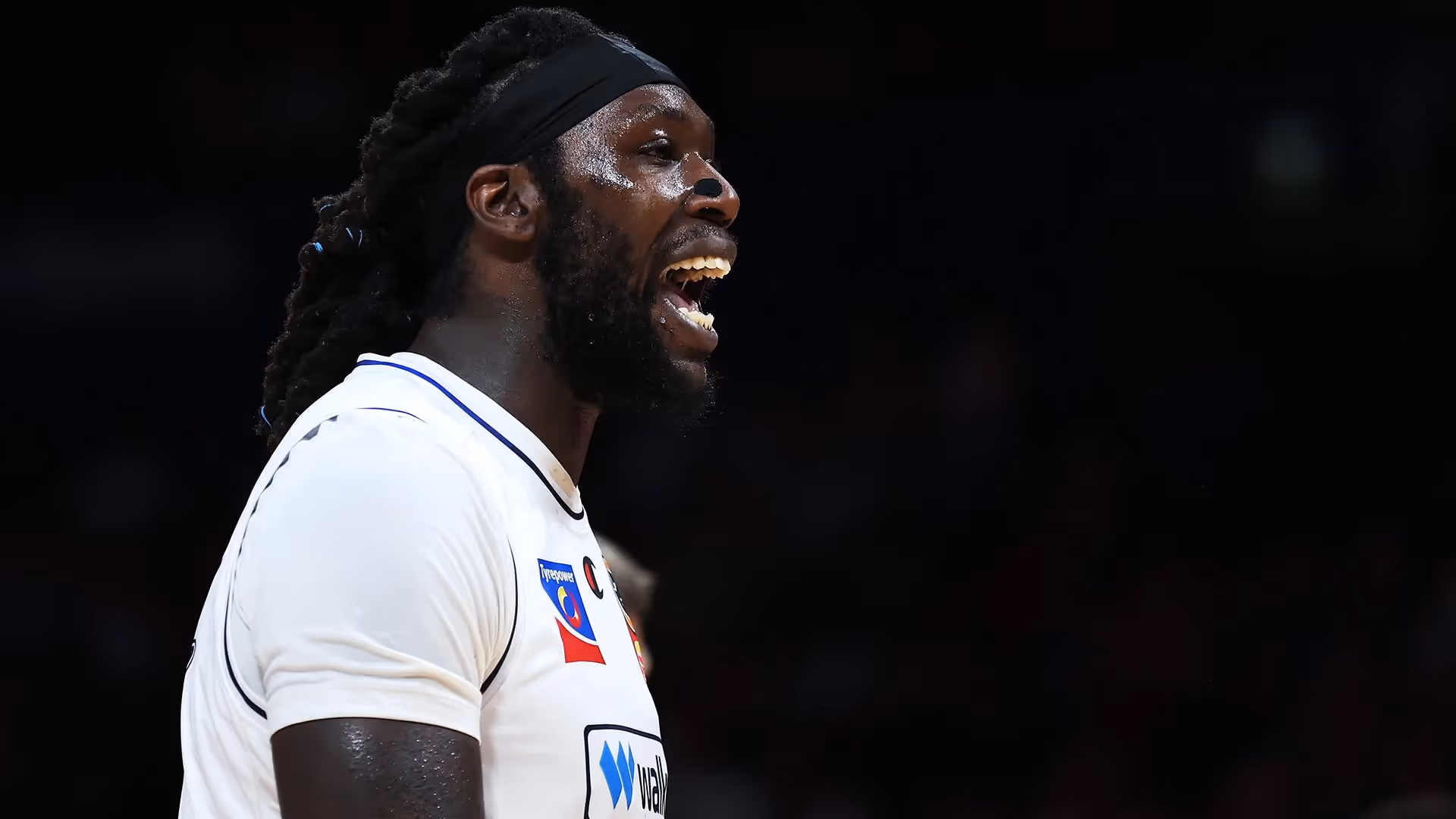 36ers open Harrell talks