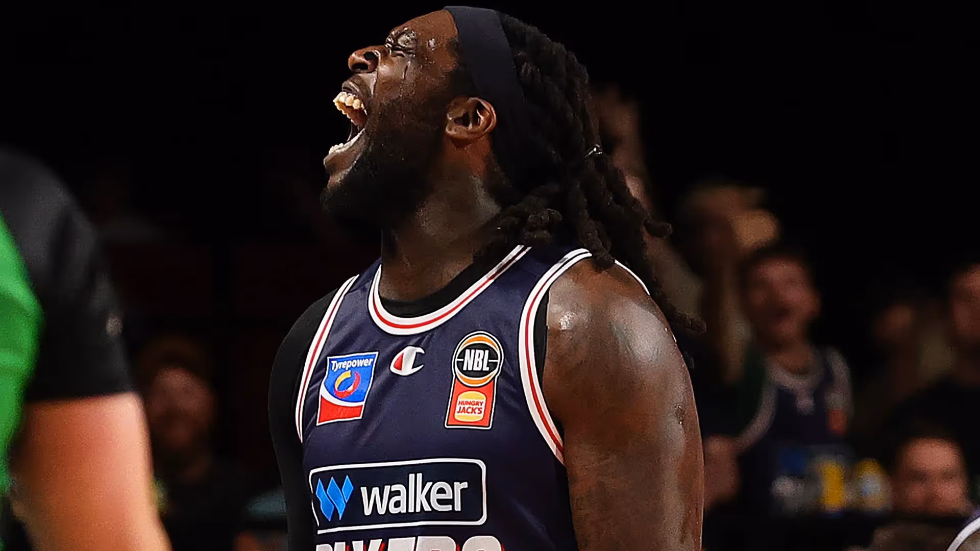 Sixers break drought through Davis, Harrell