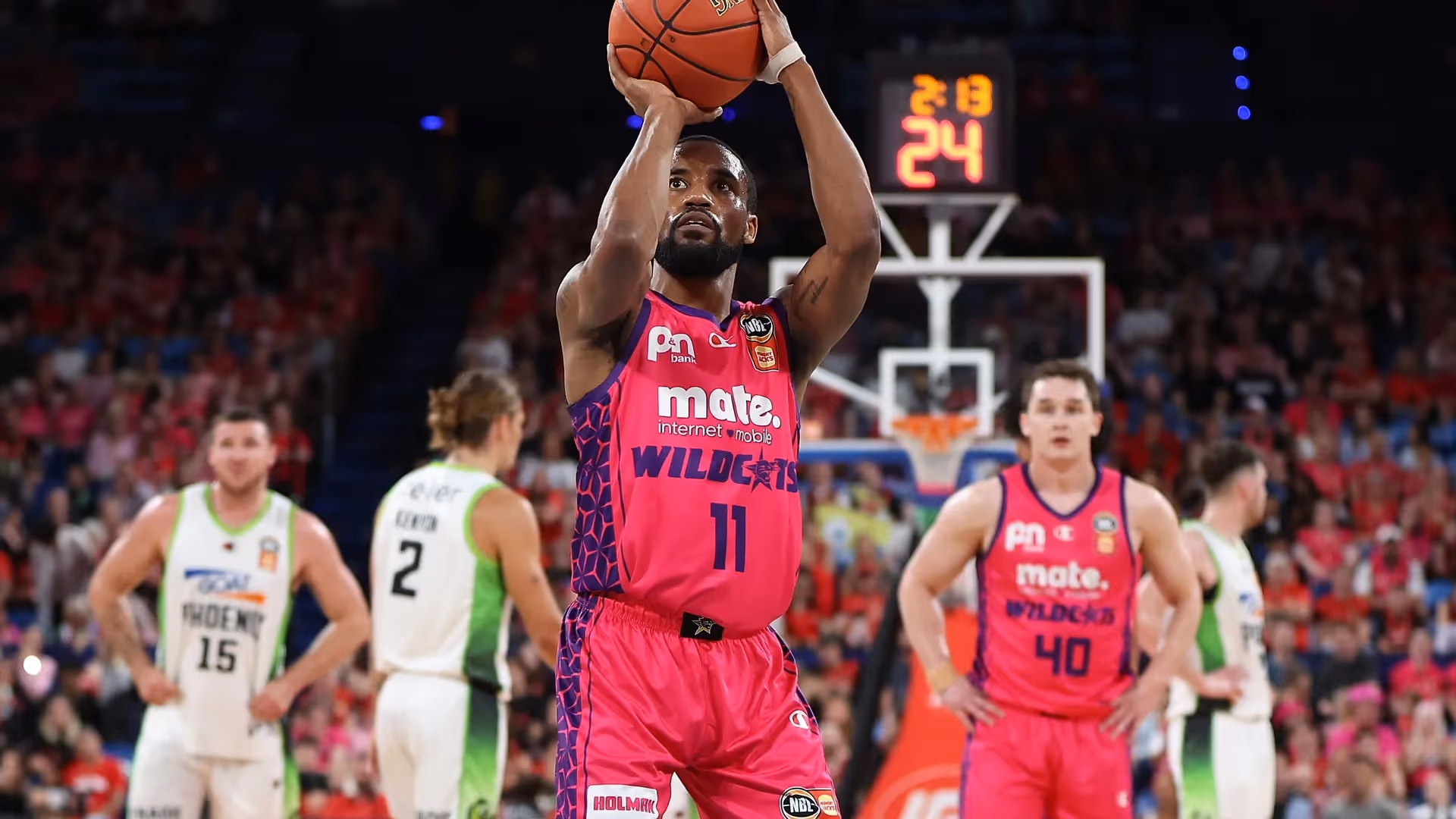 Bryce's stunning return as Wildcats win