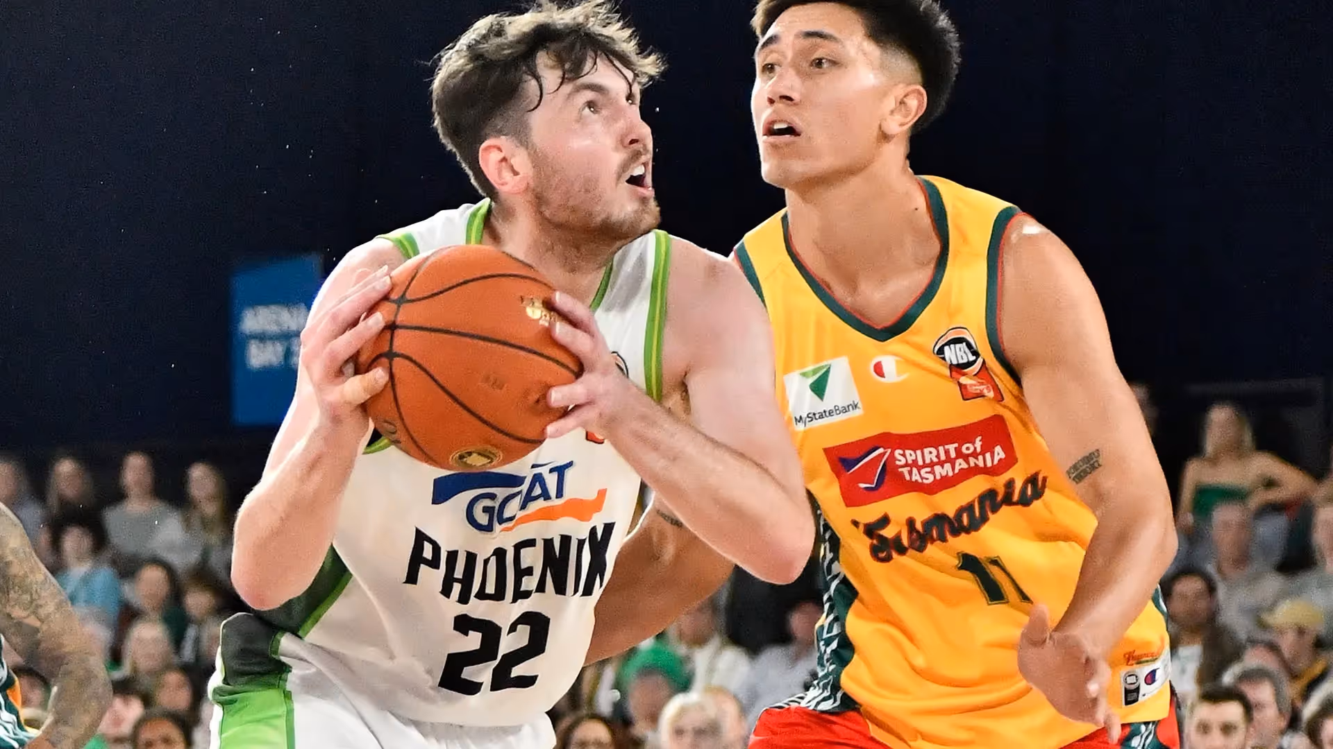 Hurt ensures winning start for King