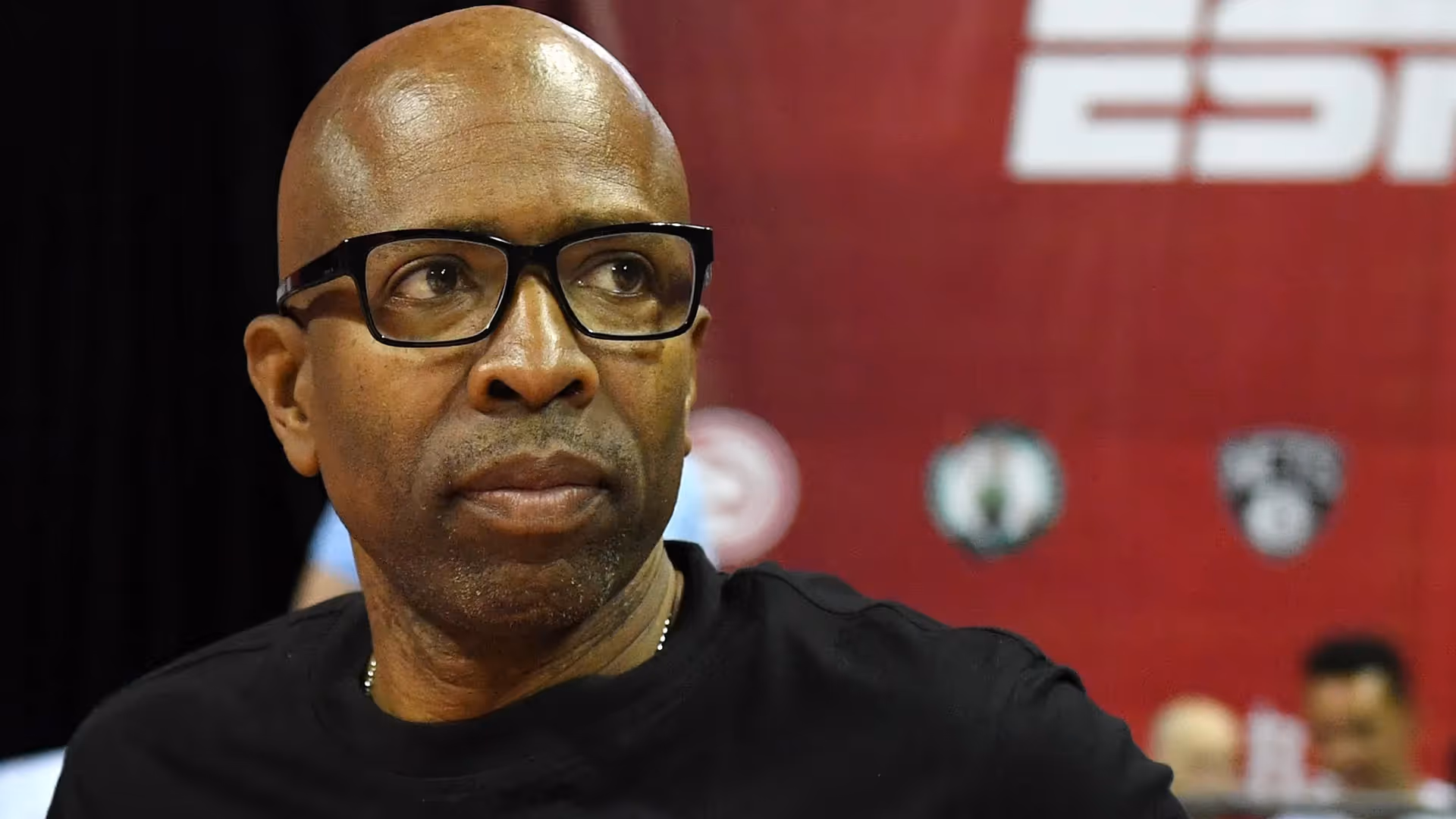Kenny 'The Jet' lands at HoopsFest