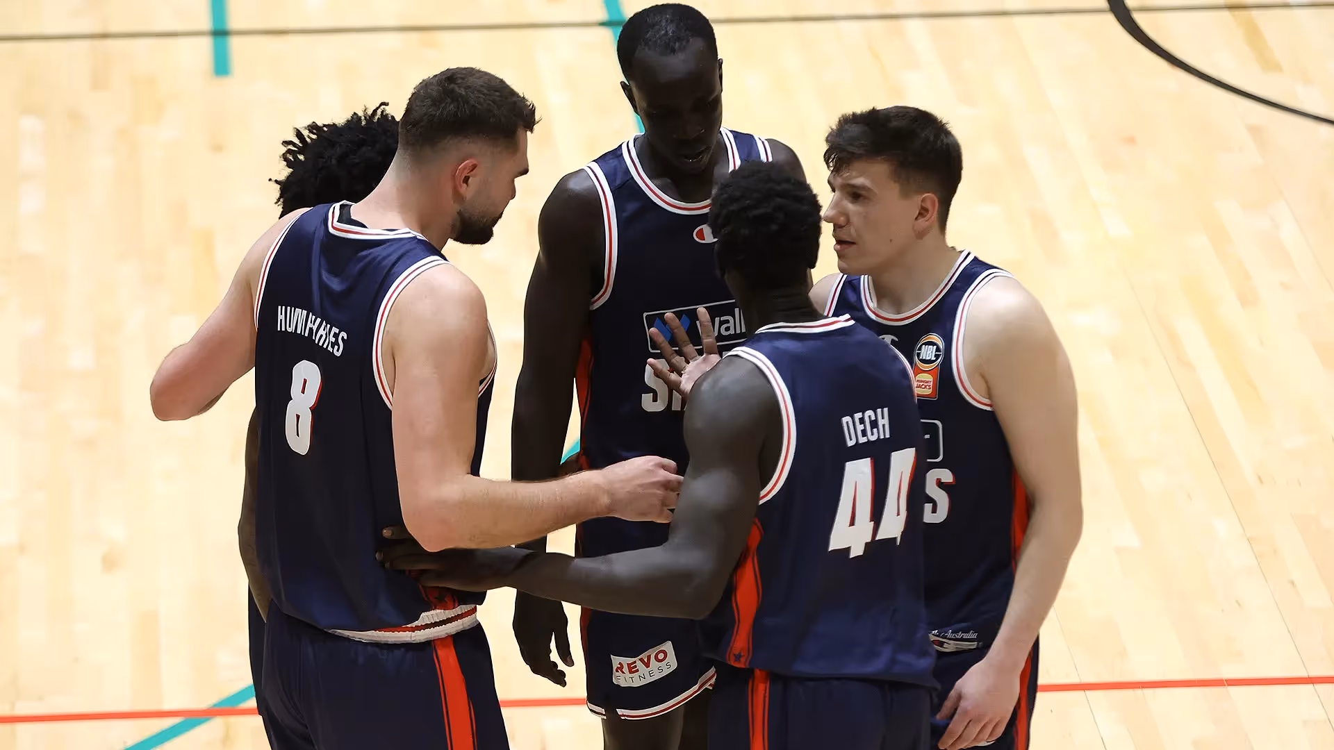 Dech hits winner as Davis shines for 36ers
