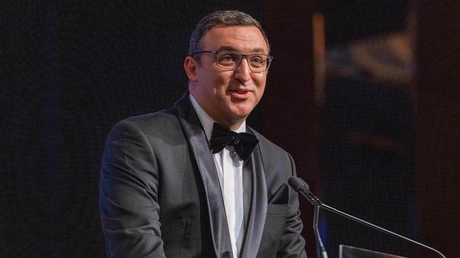 Loeliger steps down