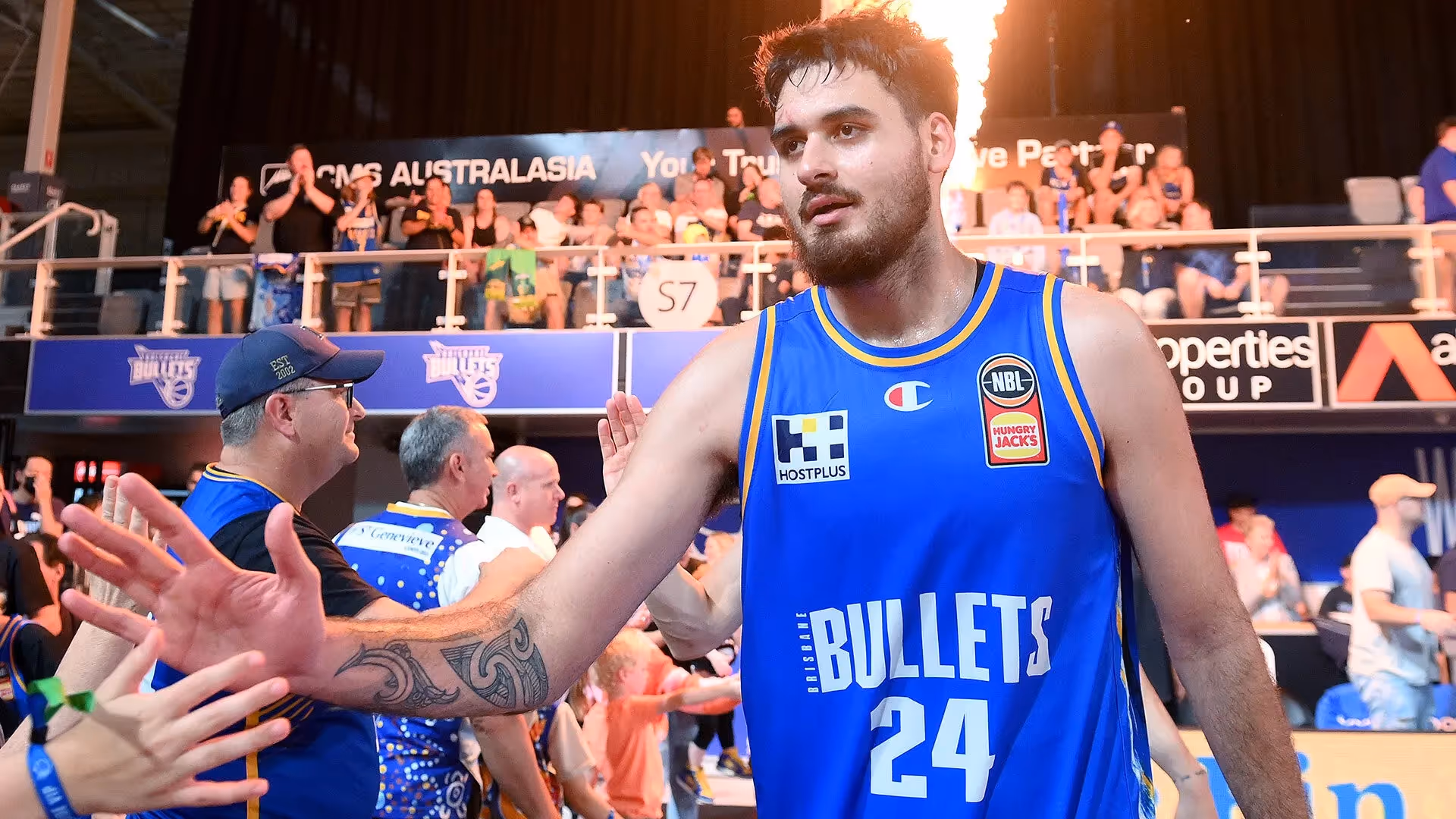 Shanghai Sharks to face Hawks, Bullets