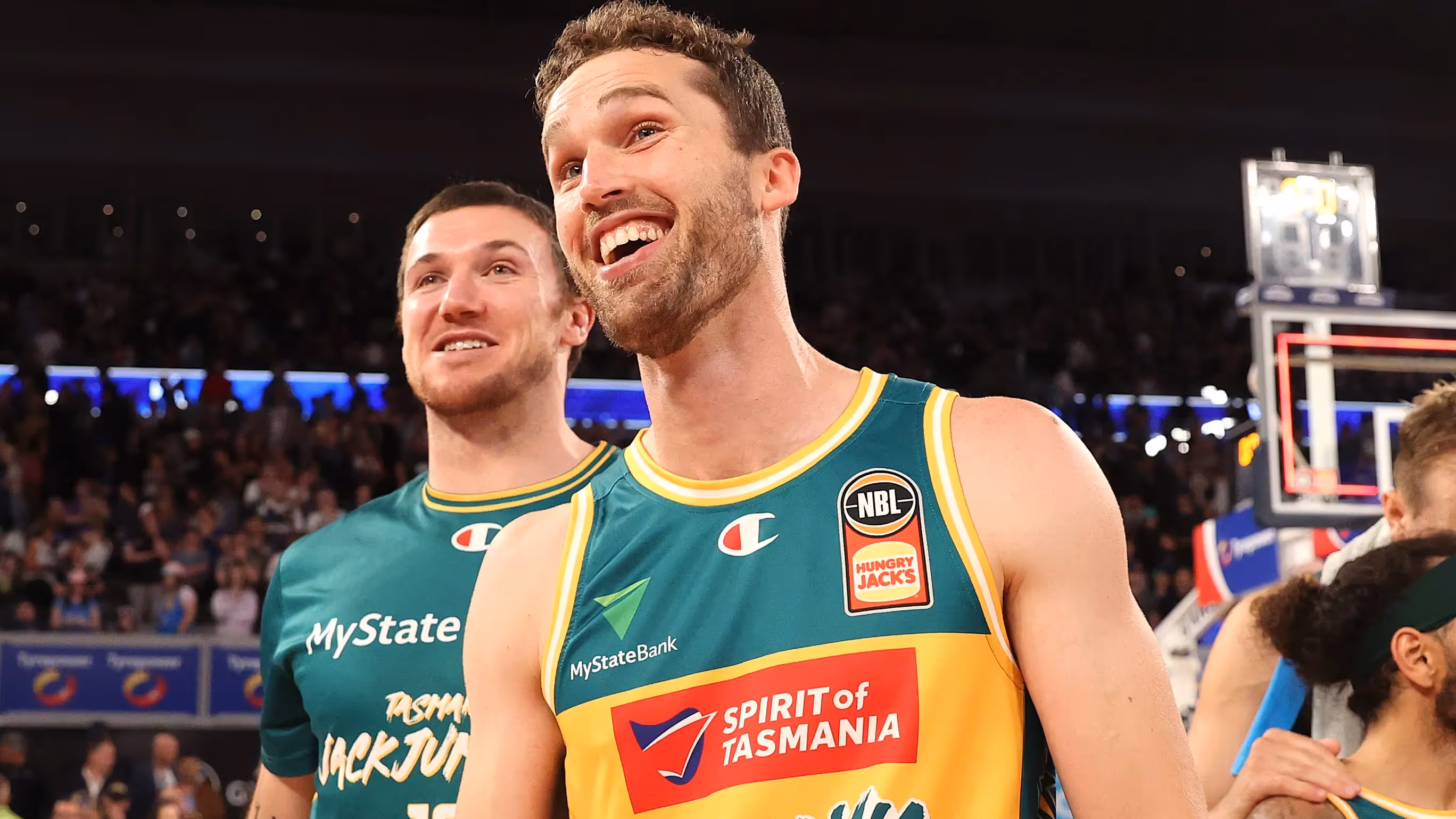 Departing Tassie duo praised