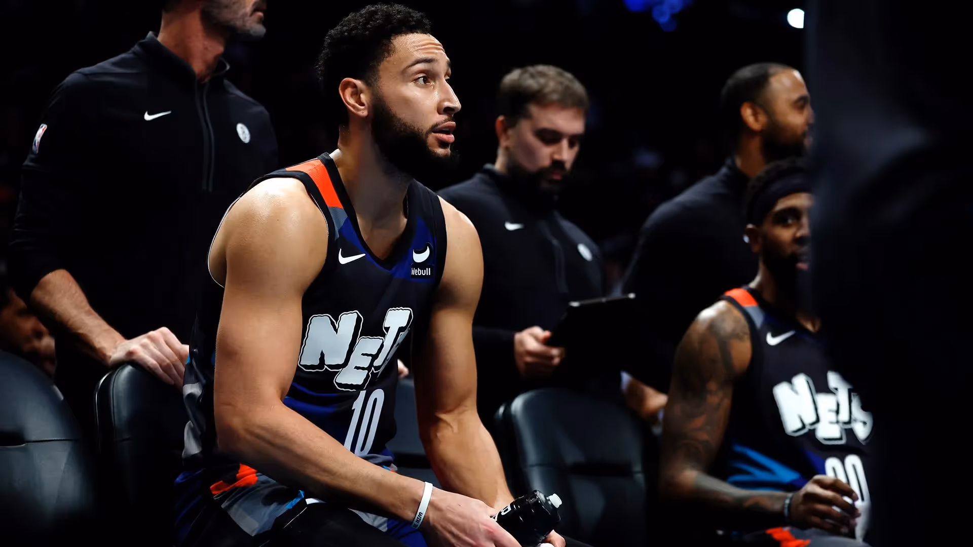 Simmons undergoes season-ending back surgery